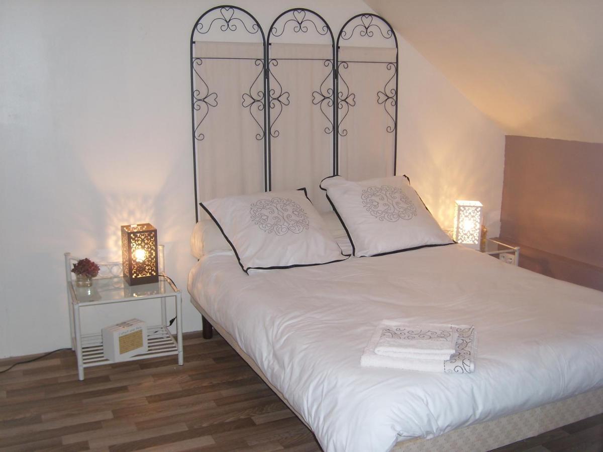 Domaine De La Basse Orme Bed & Breakfast Les Iffs Екстериор снимка