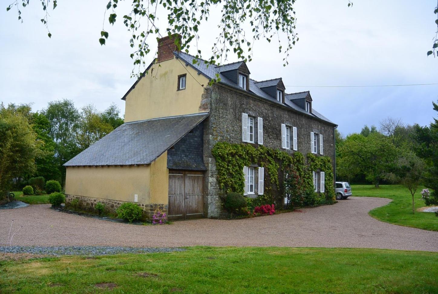 Domaine De La Basse Orme Bed & Breakfast Les Iffs Екстериор снимка